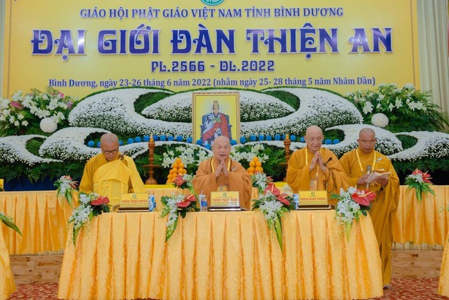 Bình Dương: Hội đồng thập sư Tăng, Ni Đại giới đàn Thiện An tấn đàn truyền giới ảnh 1