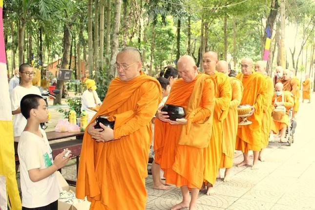 Gần 500 hành giả phát nguyện cấm túc An cư kiết hạ tại thiền viện Phước Sơn ảnh 3