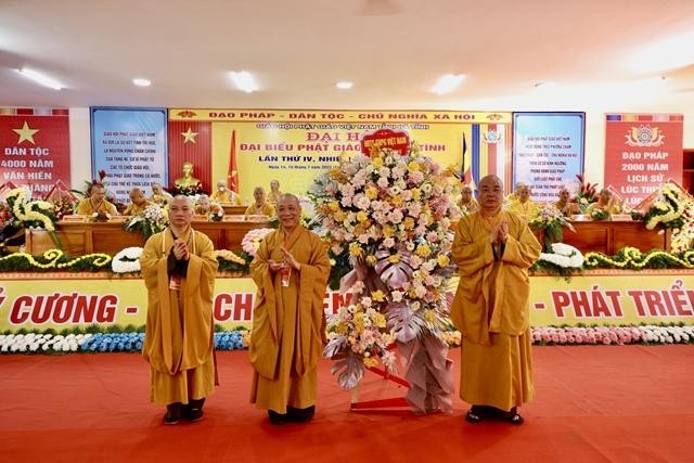 Hà Tĩnh: Hòa thượng Thích Bảo Nghiêm được tái suy cử Trưởng ban Trị sự nhiệm kỳ 2022-2027 ảnh 15
