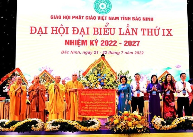 Bắc Ninh: Thượng tọa Thích Thanh Phụng được tái suy cử Trưởng ban Trị sự nhiệm kỳ 2022-2027 ảnh 4