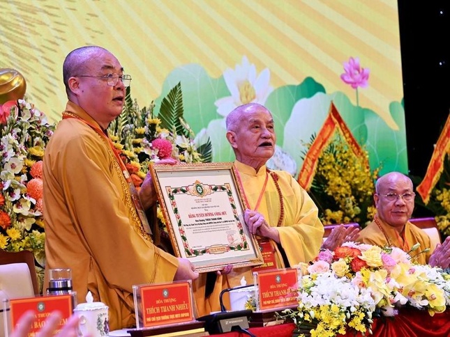 Bắc Ninh: Thượng tọa Thích Thanh Phụng được tái suy cử Trưởng ban Trị sự nhiệm kỳ 2022-2027 ảnh 17