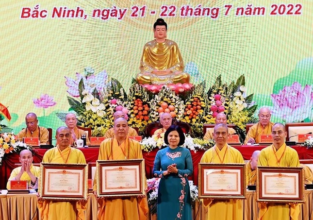 Bắc Ninh: Thượng tọa Thích Thanh Phụng được tái suy cử Trưởng ban Trị sự nhiệm kỳ 2022-2027 ảnh 20