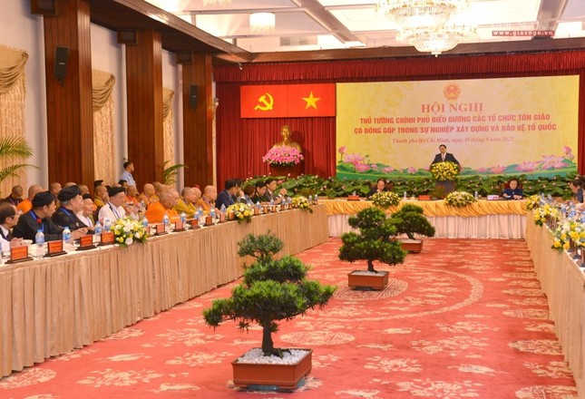 Thủ tướng Chính phủ gặp mặt, biểu dương các tổ chức tôn giáo có đóng góp xây dựng và bảo vệ Tổ quốc ảnh 8