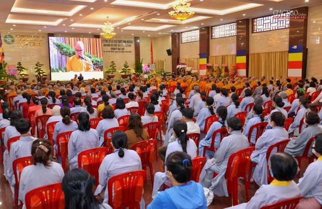 Công bố quyết định, ra mắt thành phần nhân sự Ban Giáo dục Phật giáo TP.HCM nhiệm kỳ 2022-2027 ảnh 53