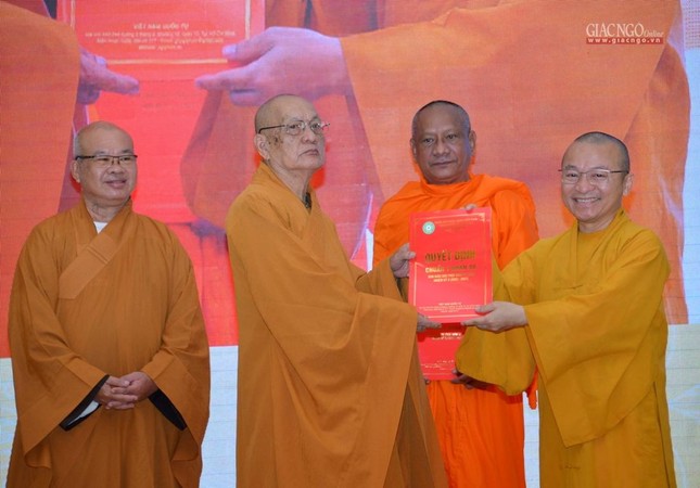 Công bố quyết định, ra mắt thành phần nhân sự Ban Giáo dục Phật giáo TP.HCM nhiệm kỳ 2022-2027 ảnh 15