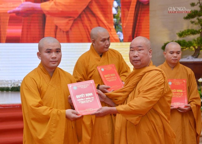 Công bố quyết định, ra mắt thành phần nhân sự Ban Giáo dục Phật giáo TP.HCM nhiệm kỳ 2022-2027 ảnh 20