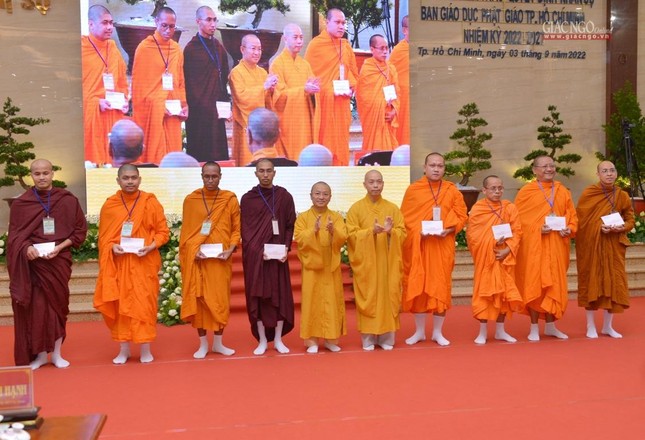 Công bố quyết định, ra mắt thành phần nhân sự Ban Giáo dục Phật giáo TP.HCM nhiệm kỳ 2022-2027 ảnh 49