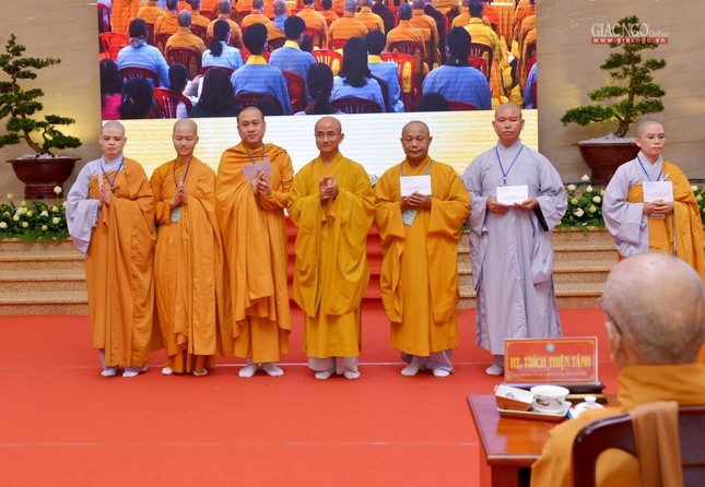 Công bố quyết định, ra mắt thành phần nhân sự Ban Giáo dục Phật giáo TP.HCM nhiệm kỳ 2022-2027 ảnh 7