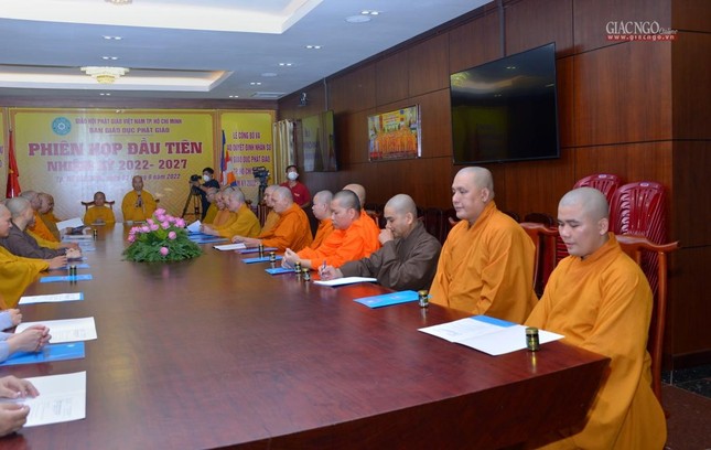 Công bố quyết định, ra mắt thành phần nhân sự Ban Giáo dục Phật giáo TP.HCM nhiệm kỳ 2022-2027 ảnh 59