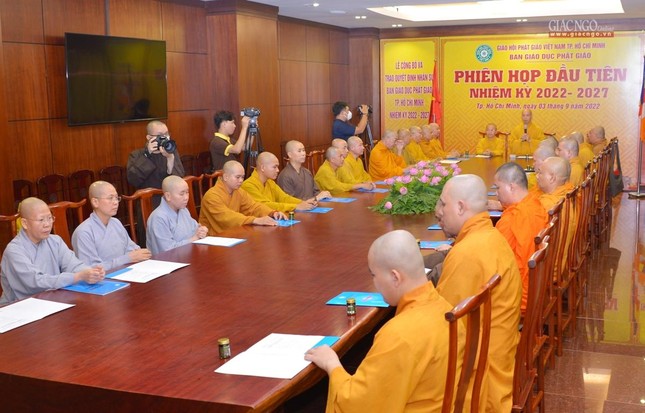 Công bố quyết định, ra mắt thành phần nhân sự Ban Giáo dục Phật giáo TP.HCM nhiệm kỳ 2022-2027 ảnh 11