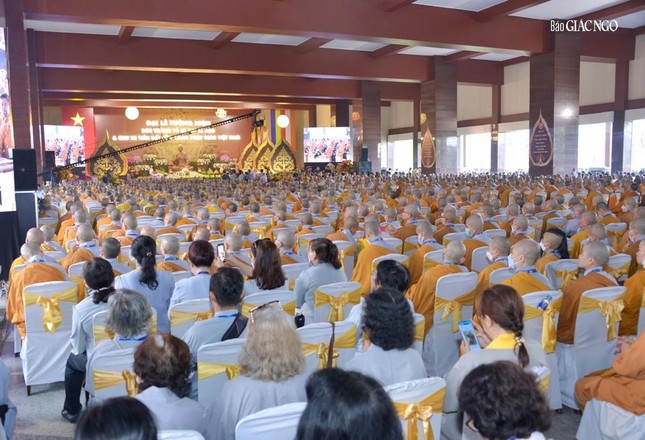 Trang nghiêm Đại lễ tưởng niệm Đức Thánh Tổ Đại Ái Đạo, chư Ni tiền bối hữu công Phật giáo Việt Nam ảnh 49