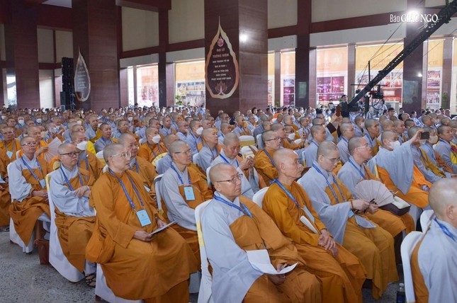 Trang nghiêm Đại lễ tưởng niệm Đức Thánh Tổ Đại Ái Đạo, chư Ni tiền bối hữu công Phật giáo Việt Nam ảnh 24