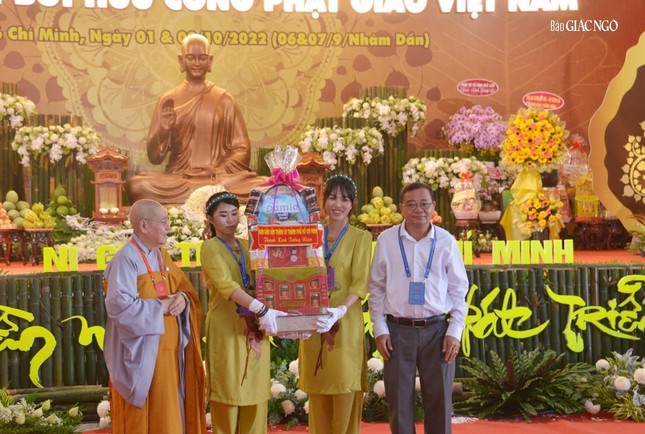 Trang nghiêm Đại lễ tưởng niệm Đức Thánh Tổ Đại Ái Đạo, chư Ni tiền bối hữu công Phật giáo Việt Nam ảnh 21