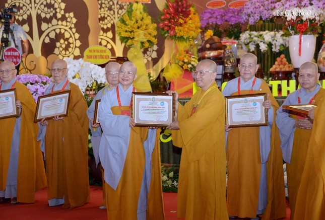 Trang nghiêm Đại lễ tưởng niệm Đức Thánh Tổ Đại Ái Đạo, chư Ni tiền bối hữu công Phật giáo Việt Nam ảnh 37