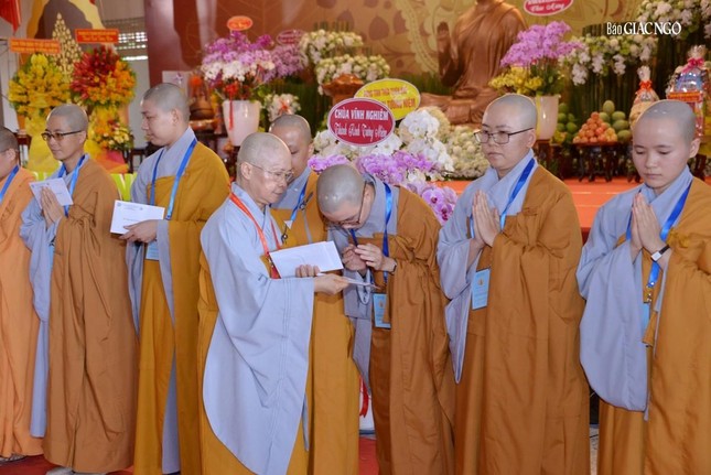 Trang nghiêm Đại lễ tưởng niệm Đức Thánh Tổ Đại Ái Đạo, chư Ni tiền bối hữu công Phật giáo Việt Nam ảnh 40