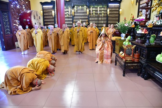Lễ tác pháp Tự tứ và Vu lan - Báo hiếu tại chùa Ấn Quang (quận 10) ảnh 8