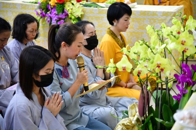 Lễ tác pháp Tự tứ và Vu lan - Báo hiếu tại chùa Ấn Quang (quận 10) ảnh 6