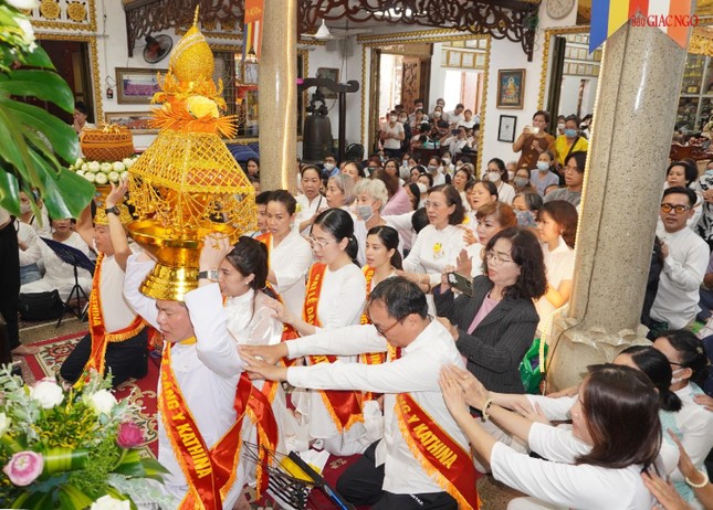 Đại lễ dâng y Kathina tại chùa Phổ Minh ảnh 1