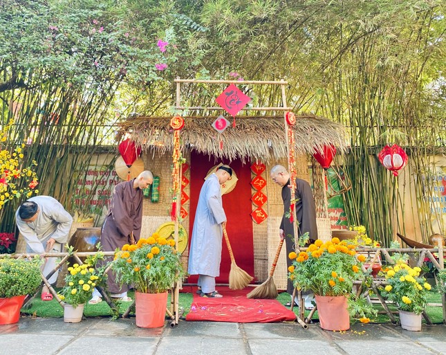 Ban Trị sự Phật giáo quận Bình Thạnh trao giải hội thi ảnh online “Ngày xuân bên cửa thiền” ảnh 3