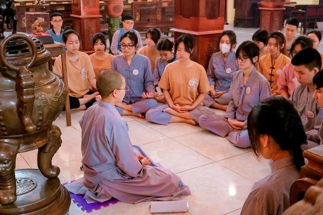 Khóa tu tuổi trẻ "Trở về chốn bình yên" tại chùa Hòa Phúc ảnh 2