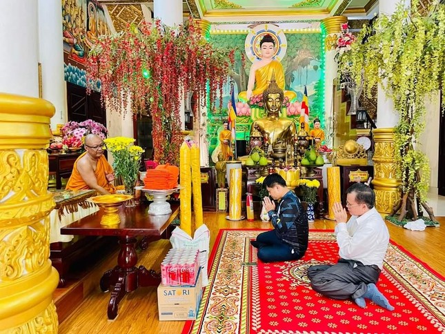 Cần Thơ: Tổng Lãnh sự Vương quốc Campuchia tại TP.HCM thăm chùa Pitu Khôsa Răngsây ảnh 1