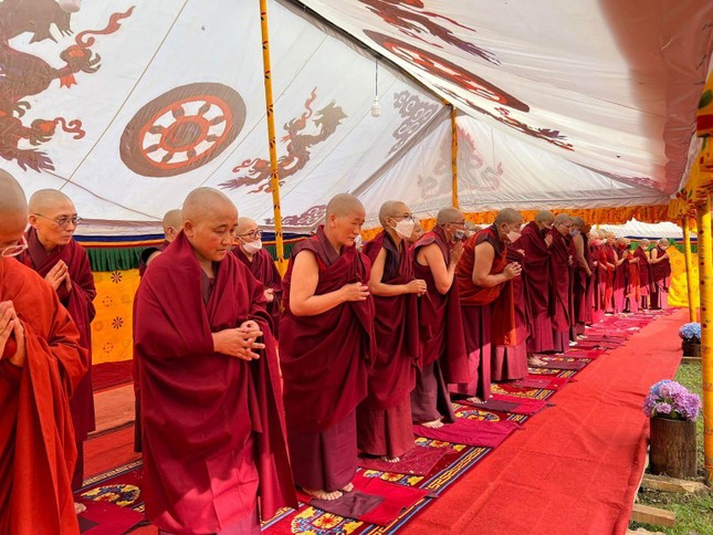 Bhutan: Phục hồi việc truyền giới Tỳ-kheo-ni sau nhiều năm vắng bóng ảnh 1