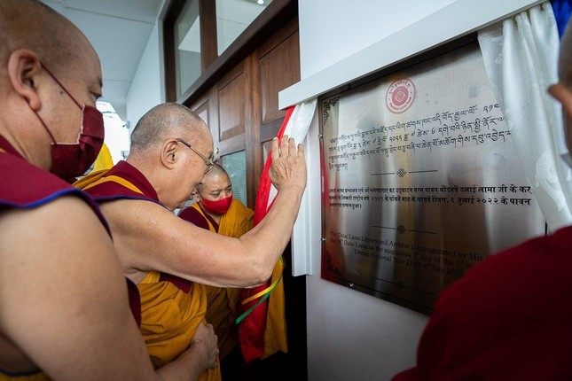 Khánh thành thư viện và văn khố nhân sinh nhật lần thứ 87 Đức Dalai Lama ảnh 1