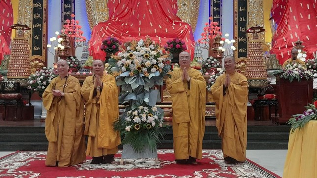 Lễ cắt băng khánh thành chánh điện chùa Diệc - Trụ sở Ban Trị sự GHPGVN tỉnh Nghệ An ảnh 2