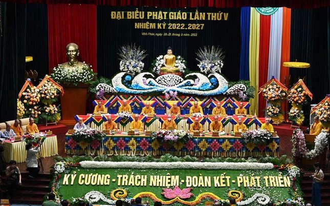 Vĩnh Phúc: Hòa thượng Thích Thanh Duệ được tái suy cử Trưởng ban Trị sự GHPGVN tỉnh (2022-2027) ảnh 2