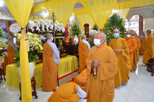 TP.HCM: Ban Trị sự Phật giáo quận Bình Thạnh viếng tang Ni trưởng Thích nữ Như Đức ảnh 4