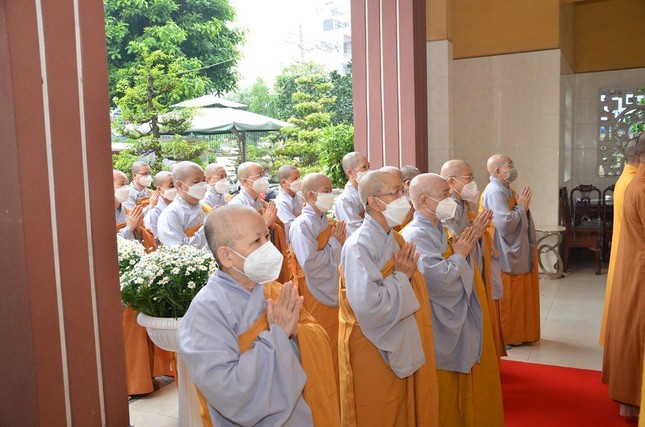 TP.HCM: Ban Trị sự Phật giáo quận Bình Thạnh viếng tang Ni trưởng Thích nữ Như Đức ảnh 2