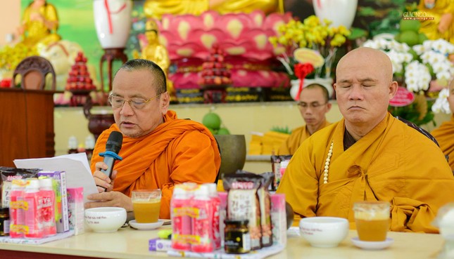 Đức Quyền Pháp chủ sách tấn trong ngày cuối khóa huân tu của Học viện Phật giáo VN tại TP.HCM ảnh 14