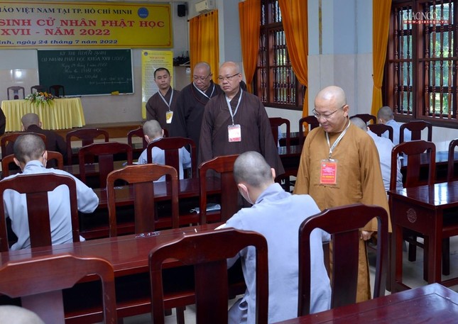 263 Tăng Ni dự thi tuyển vào khóa XVII Học viện Phật giáo VN tại TP.HCM  ảnh 12
