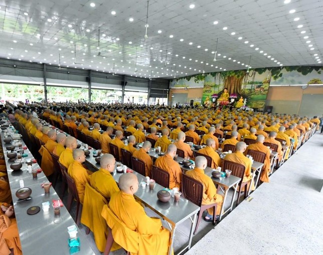 Trường hạ Học viện Phật giáo VN tại TP.HCM tổ chức lễ tác pháp Tự tứ, Vu lan  ảnh 29