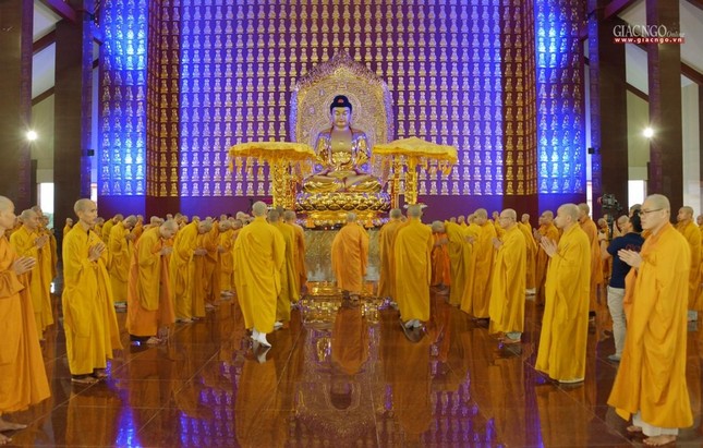 Trường hạ Học viện Phật giáo VN tại TP.HCM tổ chức lễ tác pháp Tự tứ, Vu lan  ảnh 8
