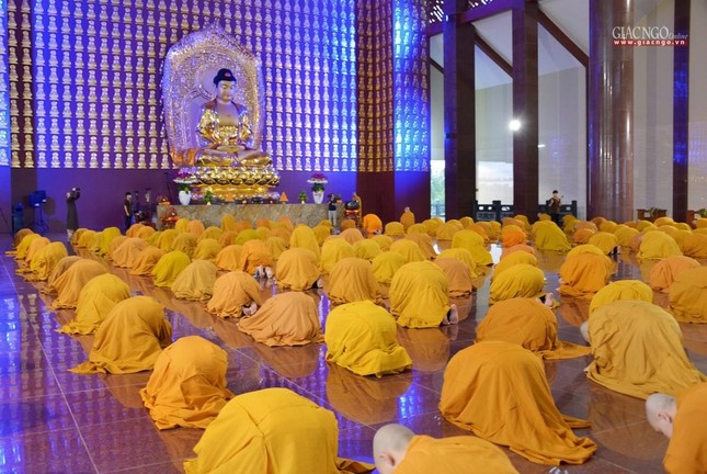 Trường hạ Học viện Phật giáo VN tại TP.HCM tổ chức lễ tác pháp Tự tứ, Vu lan  ảnh 11
