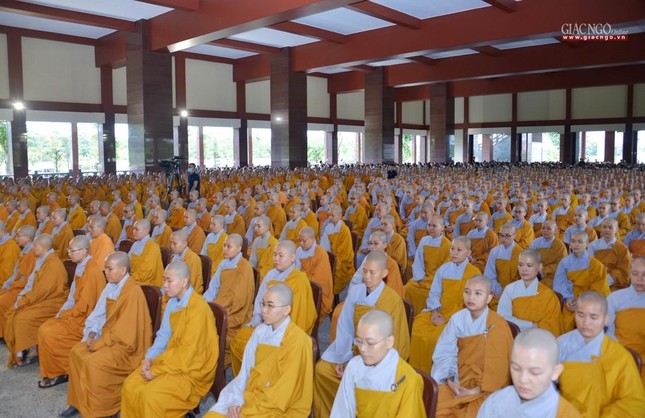 Trường hạ Học viện Phật giáo VN tại TP.HCM tổ chức lễ tác pháp Tự tứ, Vu lan  ảnh 24