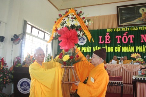 Lễ tốt nghiệp khóa III Học viện Phật giáo Việt Nam tại Huế ảnh 12
