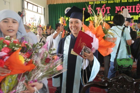 Lễ tốt nghiệp khóa III Học viện Phật giáo Việt Nam tại Huế ảnh 63