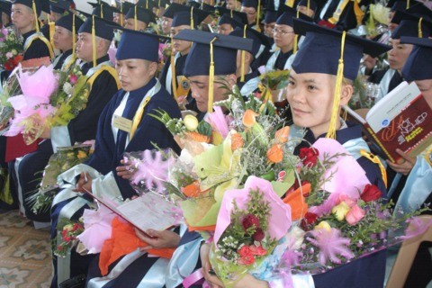 Lễ tốt nghiệp khóa III Học viện Phật giáo Việt Nam tại Huế ảnh 58