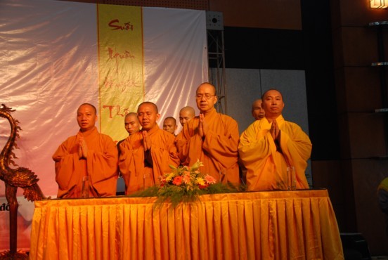 Hà Nội: Gần 500 thanh niên Phật tử tham dự Khóa tu "Một ngày an lạc" ảnh 15