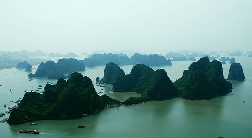 HaLong_01_www.nghiengvietnam.net.jpg