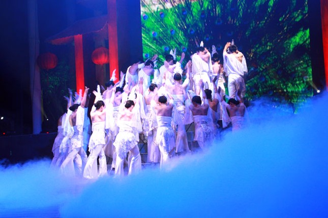 Chùm ảnh: Lung linh sắc màu Hương ca ba miền ảnh 49