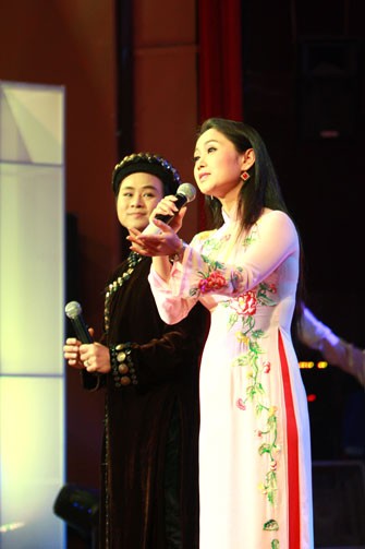 Chùm ảnh: Lung linh sắc màu Hương ca ba miền ảnh 70