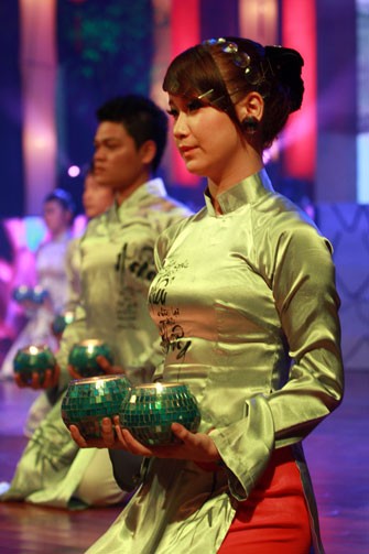 Chùm ảnh: Lung linh sắc màu Hương ca ba miền ảnh 71