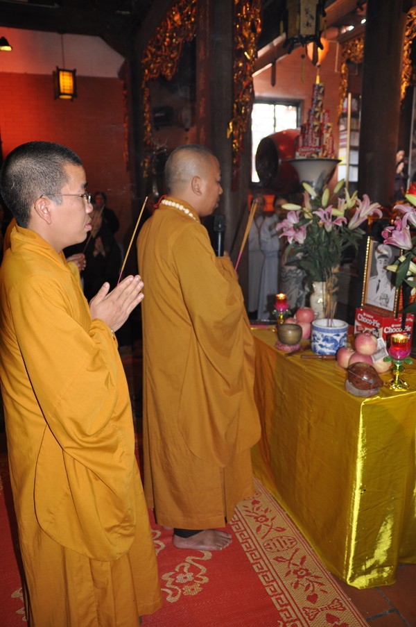 tuong niem 1.jpg