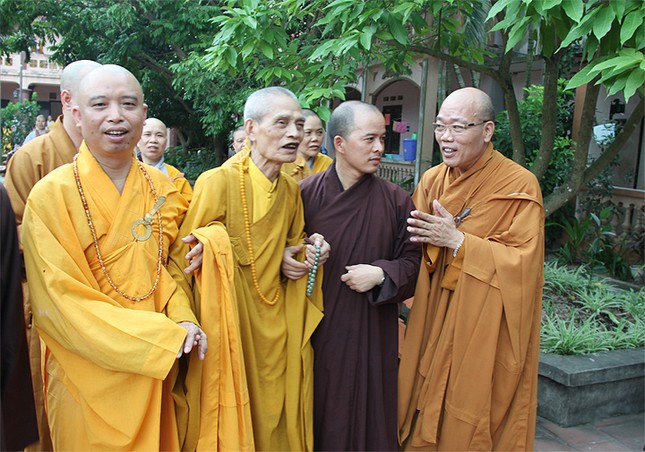 Cung tien.jpg