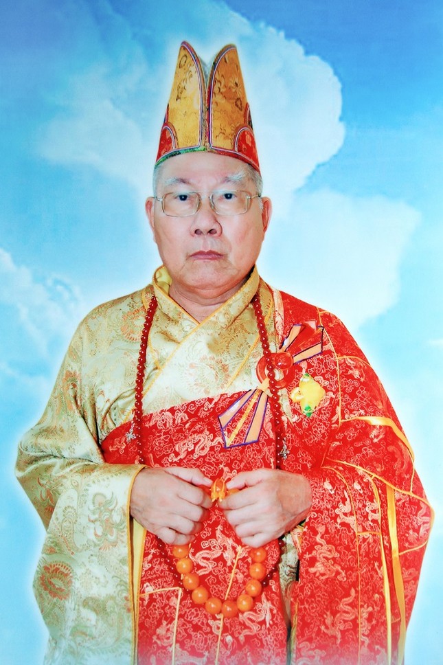 HTthiensanh.jpg