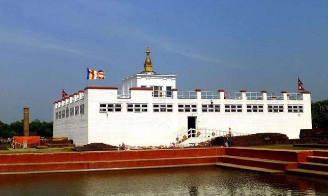 chua Maya Devi o Lumbini.jpg