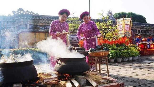 banh_tet_1_fbyu.jpg